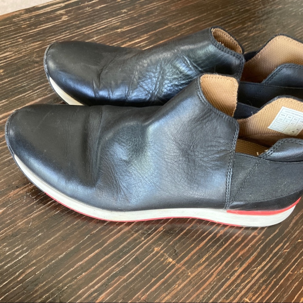 Vionic slip on high top sneakers